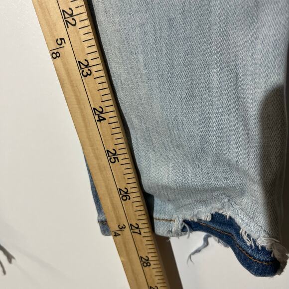 American Eagle Super Stretch Distress Low Rise Jegging Two Toned Jeans Size 8 - Picture 6 of 7